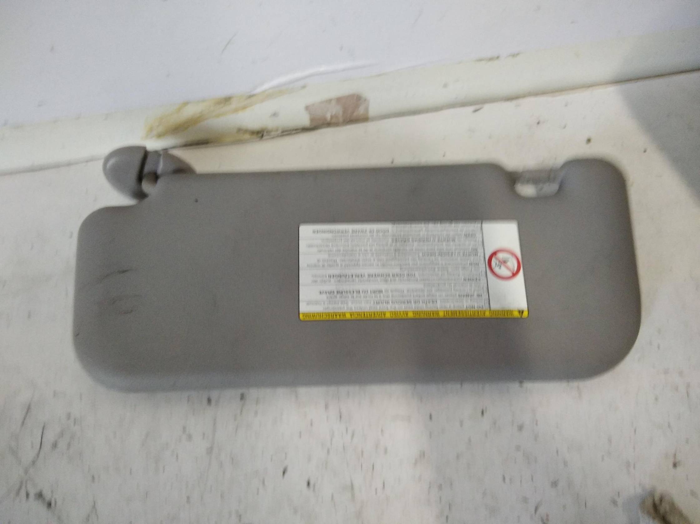 Aletta parasole parabrezza dx.